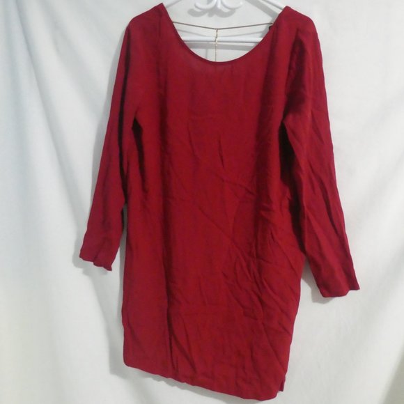 H&M | size 12 | Red Long Sleeve Gold Chain Open Back Dress | NWOT - Picture 1 of 16